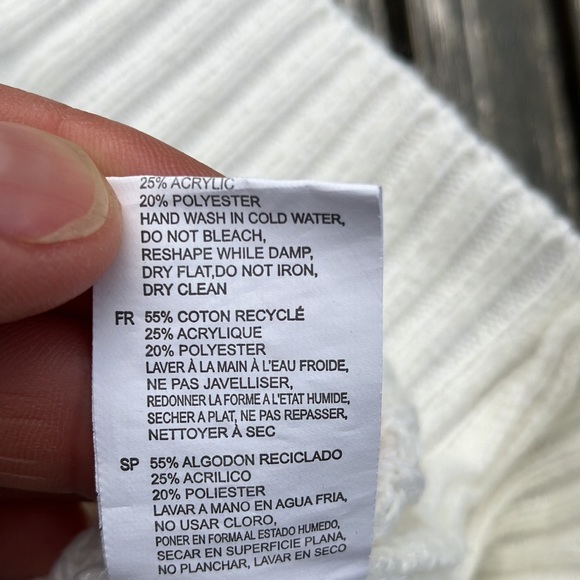 Cream Crewneck - Picture 7 of 7